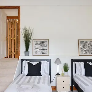  Apartment The Castleman